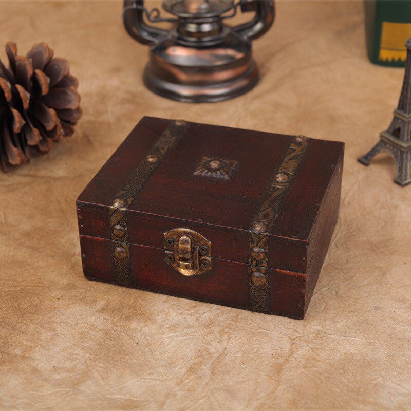 Vintage Wooden Storage Box Ornaments Treasure Chest Jewelry Box Storage Holder Sundries Container Home Decoration Boxes Gifts