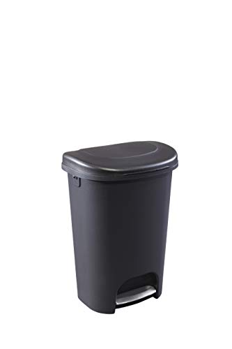 Rubbermaid Step-On Lid Trash Can for Home