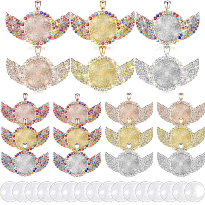 Pendant Trays with Wing Style Pendant and Round Glass