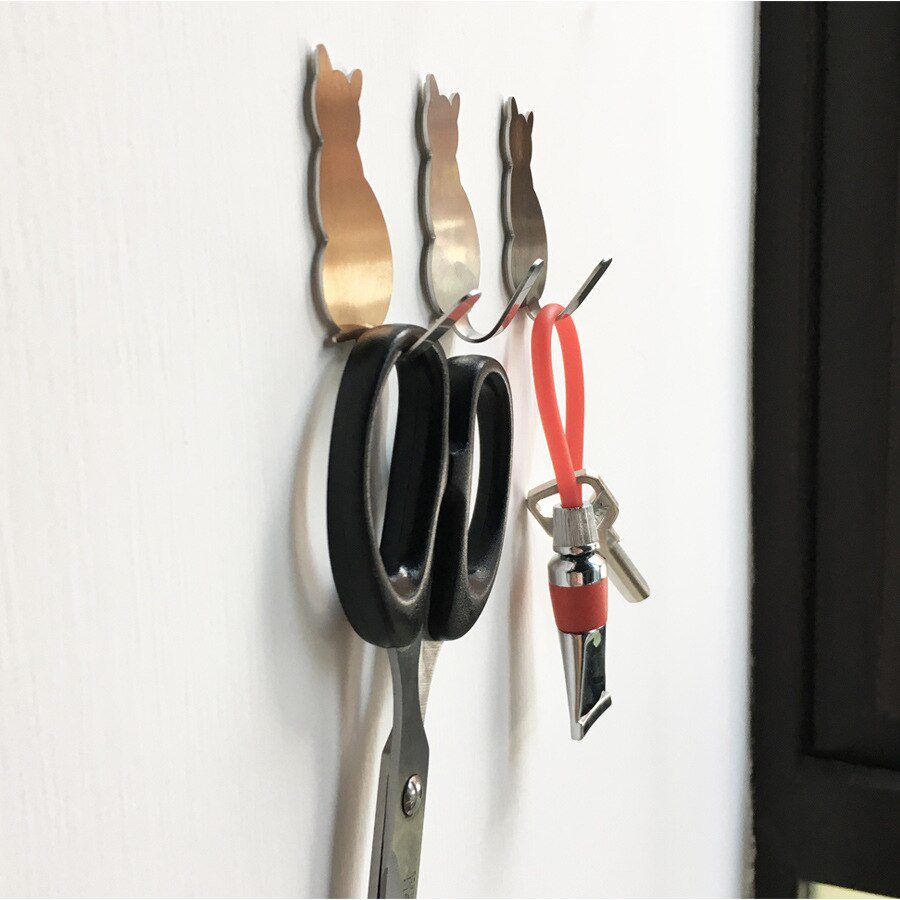 Little Pets Self-Adhesive Wall Hooks: Key Storage with a Playful Touch
